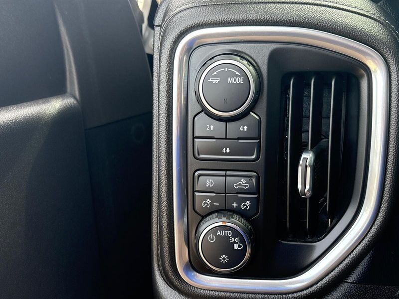 Used 2022 Chevrolet Silverado 2500HD LTImage 13