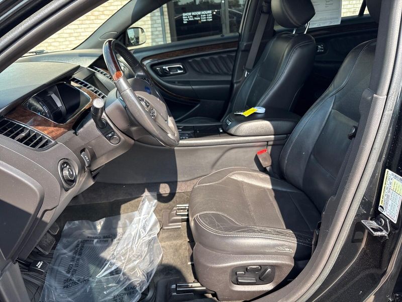 2014 Ford Taurus LimitedImage 3