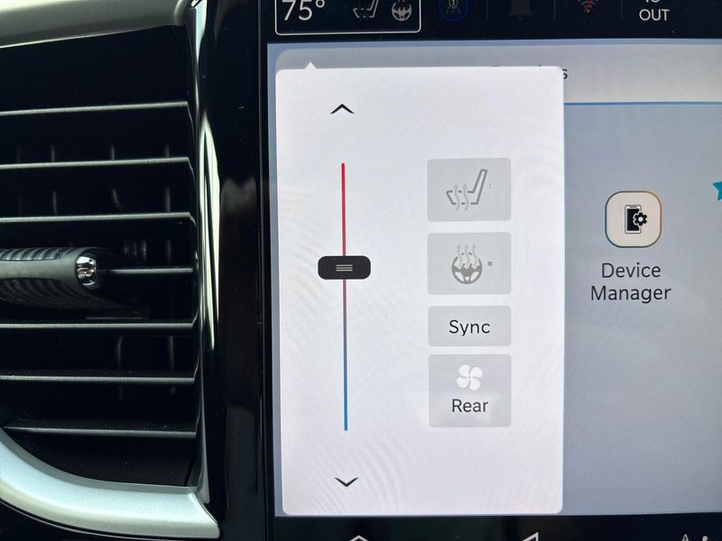 New 2026 Chrysler Pacifica SelectImage 19