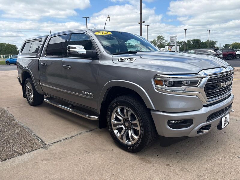 Used 2023 RAM 1500 LimitedImage 8