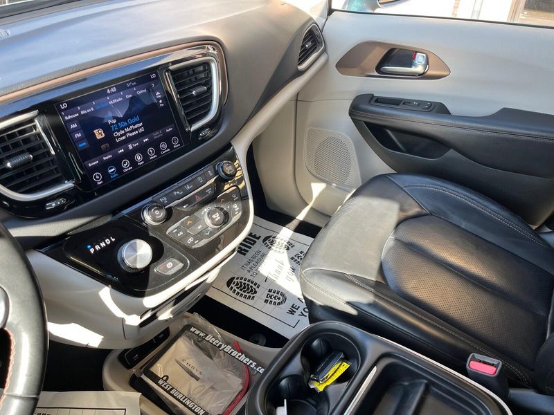 2018 Chrysler Pacifica Touring LImage 17