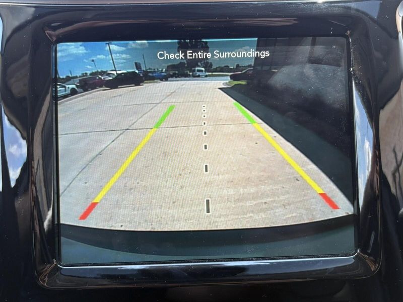 Used 2022 Jeep Cherokee LimitedImage 19