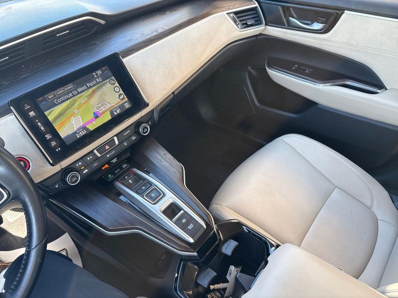 Used 2018 Honda Clarity Plug-In Hybrid TouringImage 15