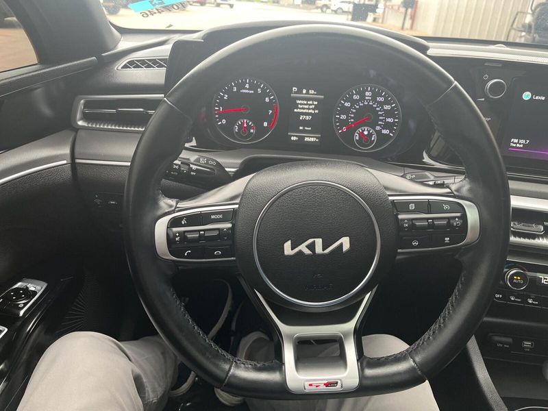 2022 Kia K5 GT-LineImage 15