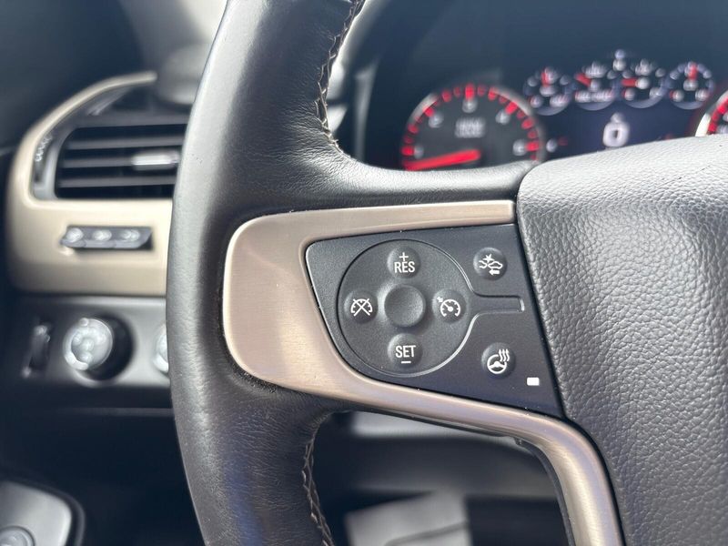 2016 GMC Yukon XL DenaliImage 22