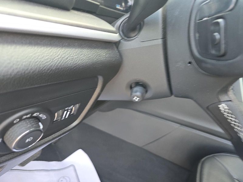 Used 2023 Jeep Grand Cherokee LimitedImage 18
