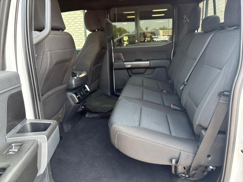 2023 Ford F-150 XLTImage 4