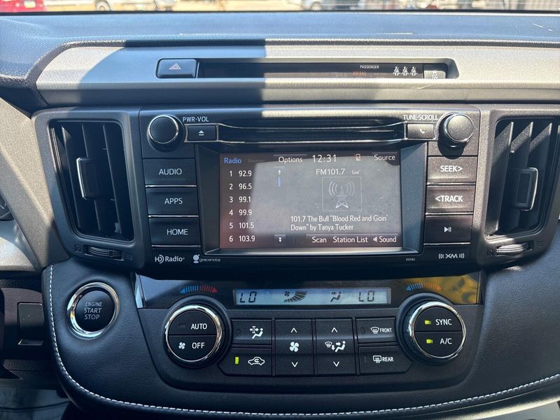 Used 2018 Toyota RAV4 XLEImage 20