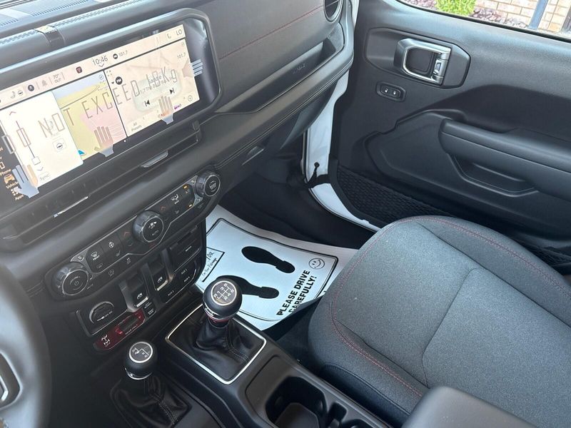 New 2025 Jeep Wrangler 2-door RubiconImage 20