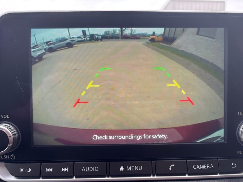 Used 2023 Nissan Sentra SVImage 19