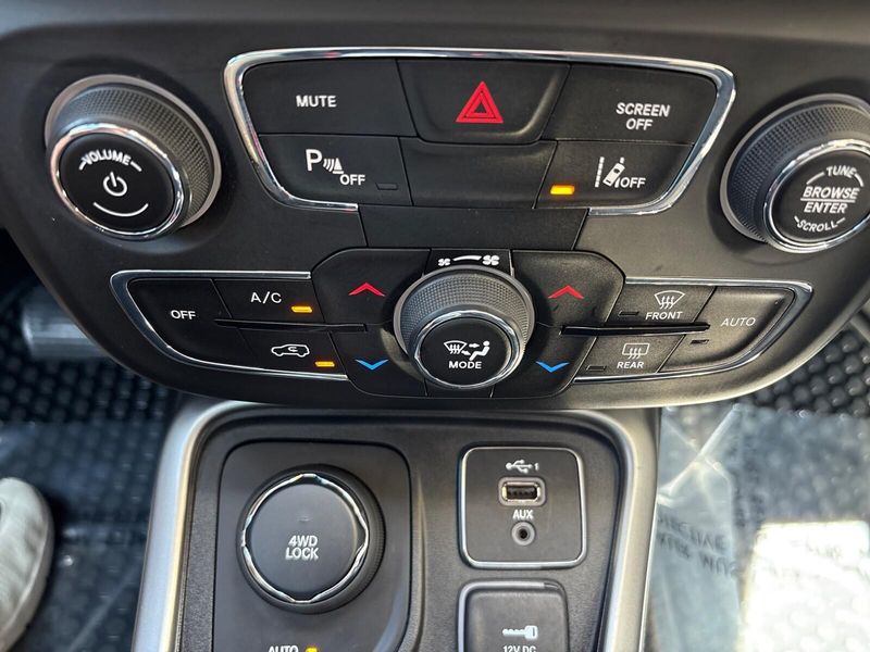 Used 2020 Jeep Compass LatitudeImage 19