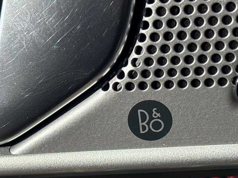 Used 2023 Ford Explorer ST-LineImage 15