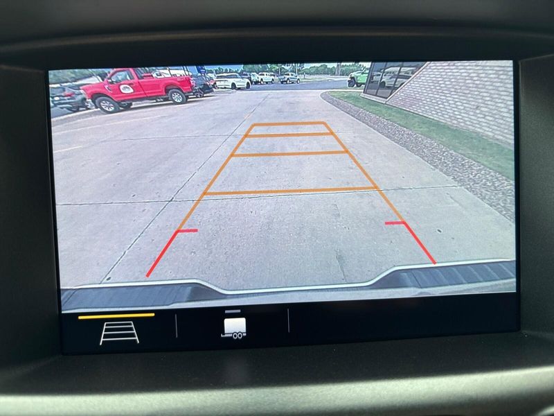 2019 Chevrolet Colorado 4WD LTImage 21