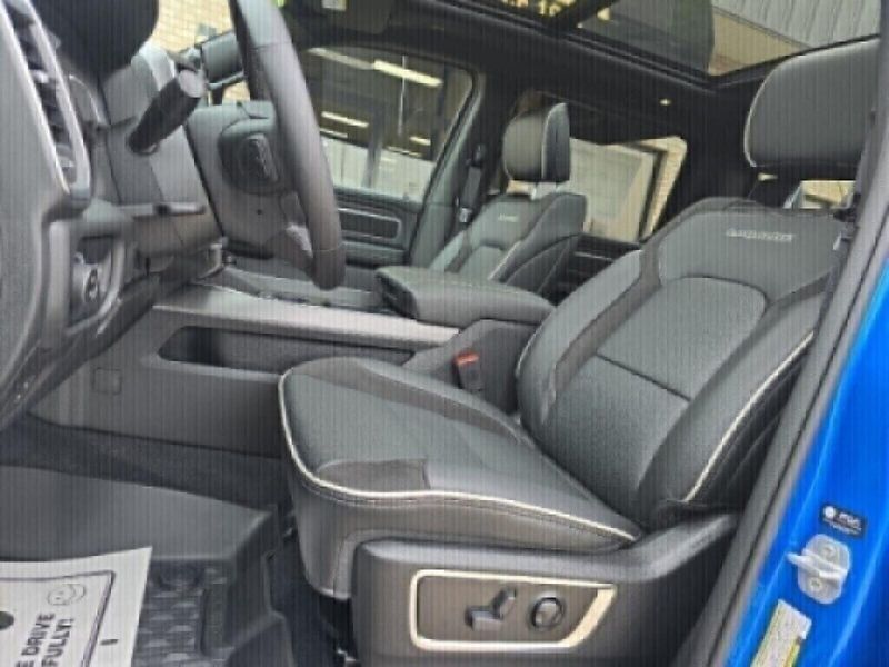 2025 RAM 1500 Laramie Crew Cab 4x4 5