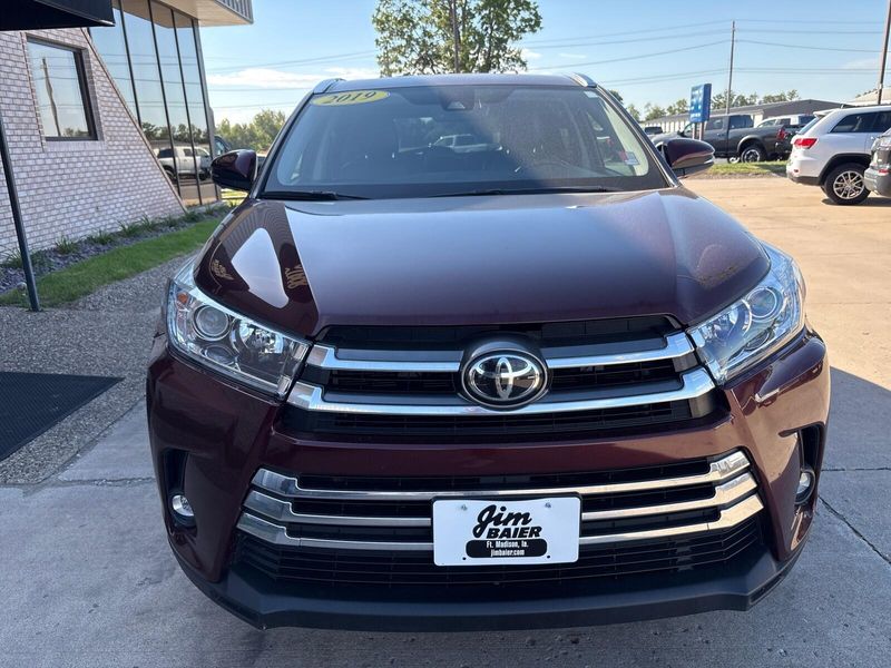 Used 2019 Toyota Highlander LimitedImage 7