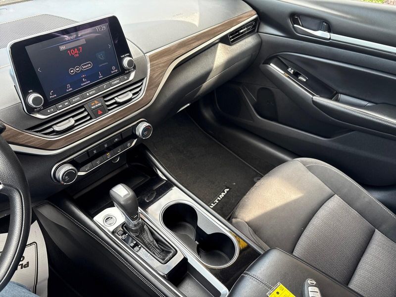 Used 2023 Nissan Altima 2.5 SVImage 15