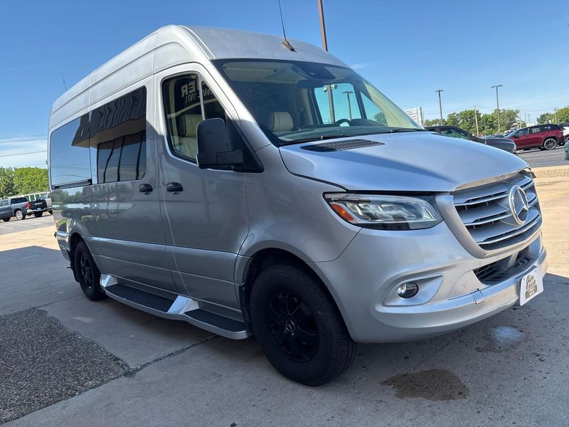 Used 2019 Mercedes-Benz Sprinter 3500XD Chassis Image 5
