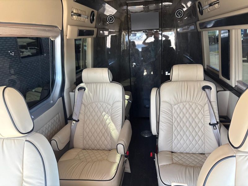 Used 2019 Mercedes-Benz Sprinter 3500XD Chassis Image 24