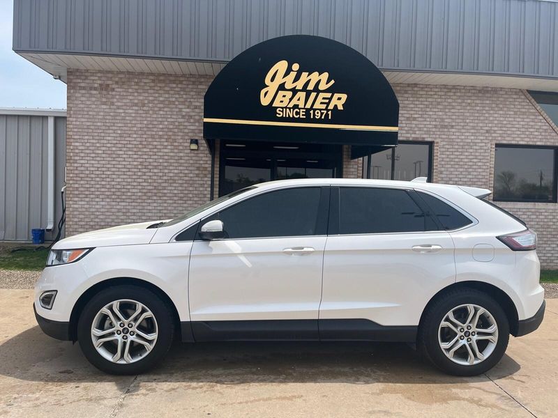 2018 Ford Edge TitaniumImage 2