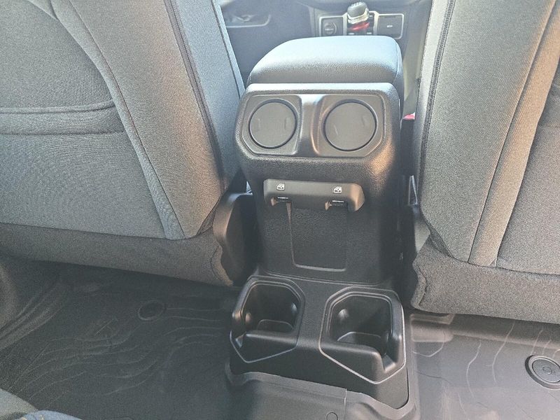 2025 Jeep Wrangler 4-door WillysImage 16