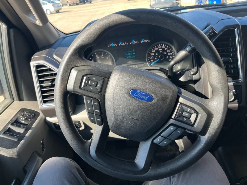 2016 Ford F-150 XLTImage 17