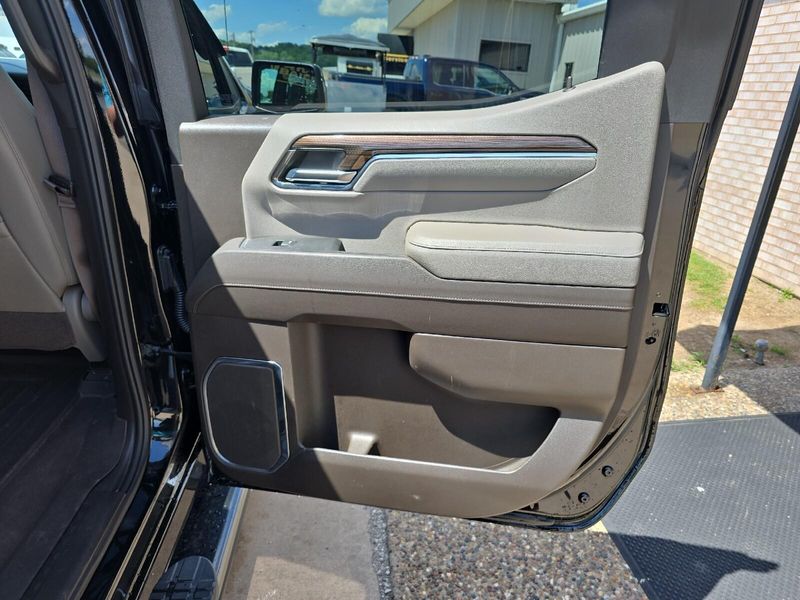 2024 Chevrolet Silverado 1500 RSTImage 14
