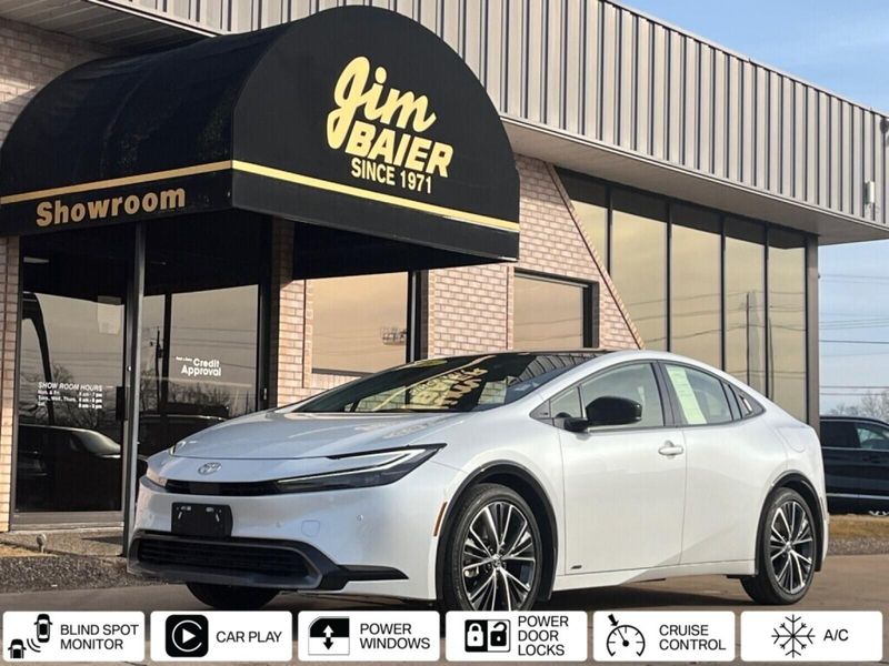 2024 Toyota Prius XLEImage 1
