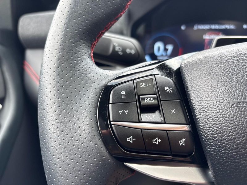 Used 2025 Ford Explorer ST-LineImage 16