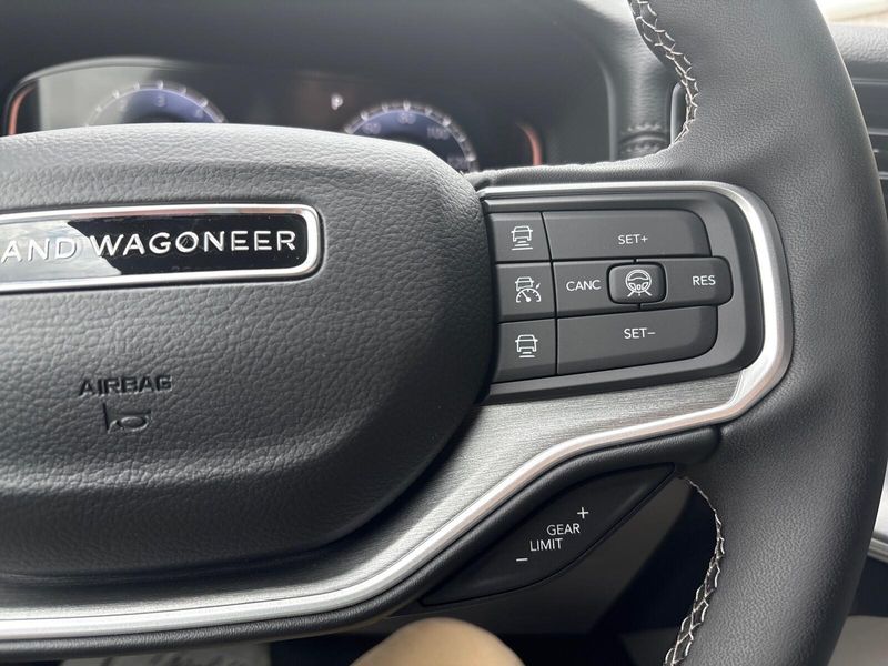 2026 Jeep Grand Wagoneer 4x4Image 16