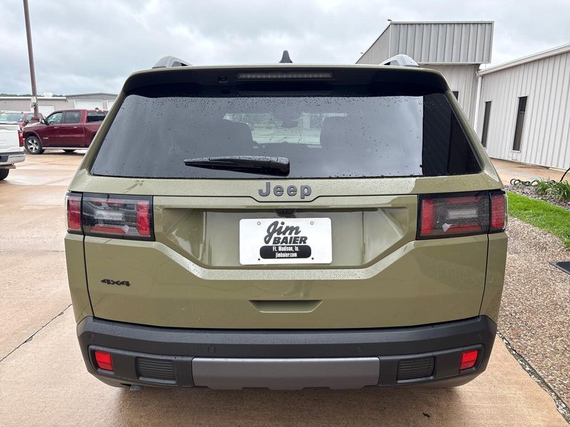 New 2026 Jeep Cherokee Limited Altitude 4x4Image 9