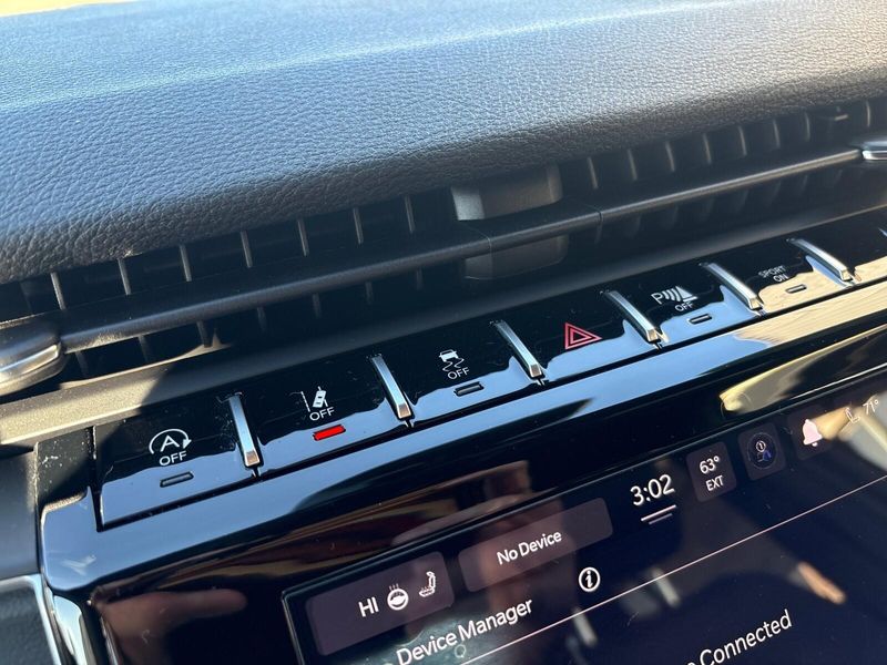 New 2025 Jeep Grand Cherokee Altitude X 4x4Image 23