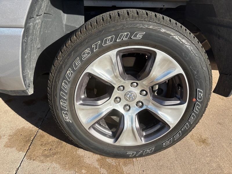 Used 2024 RAM 1500 LaramieImage 11