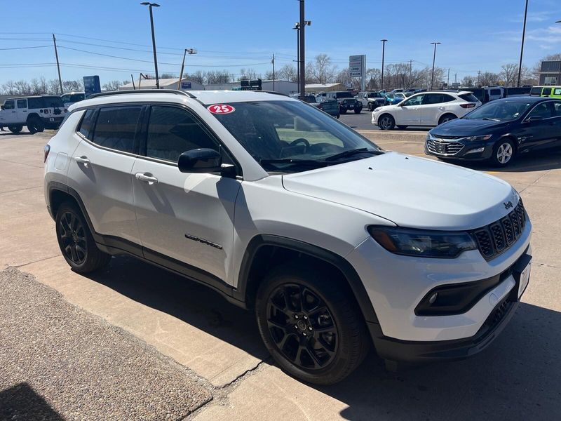 2025 Jeep Compass Latitude 4x4Image 7