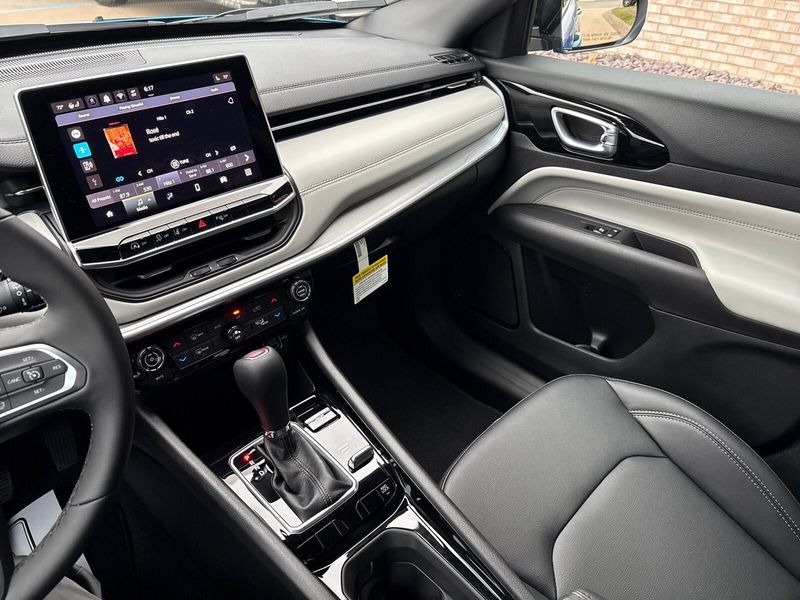 New 2026 Jeep Compass Limited 4x4Image 14