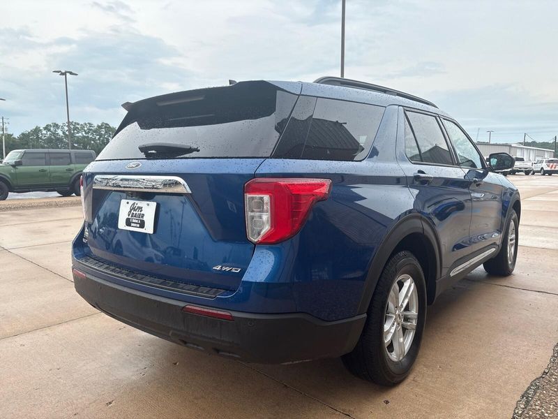 Used 2021 Ford Explorer XLTImage 10