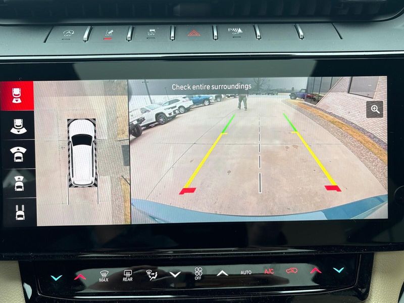 New 2026 Jeep Grand Cherokee L Limited 4x4Image 23