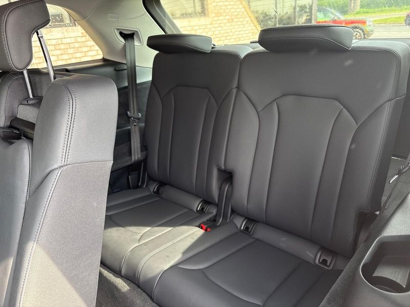 Used 2024 Audi Q7 Premium PlusImage 5