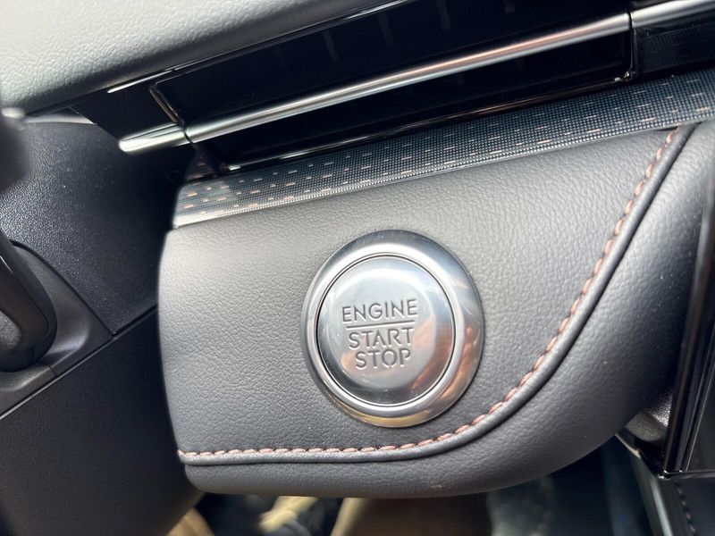 Used 2024 Lincoln Nautilus ReserveImage 23