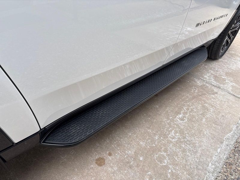 2026 Jeep Grand Grand Wagoneer Wagoneer L 4x4Image 10