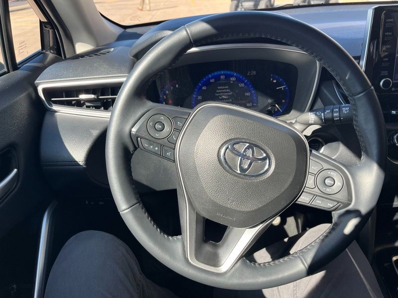 2022 Toyota Corolla Cross XLEImage 14