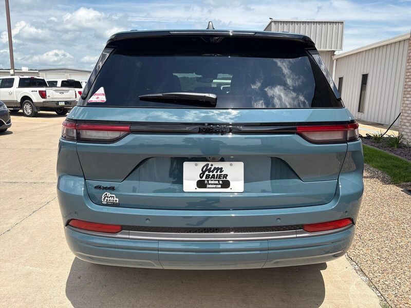 New 2026 Jeep Grand Cherokee Limited Reserve 4x4Image 11