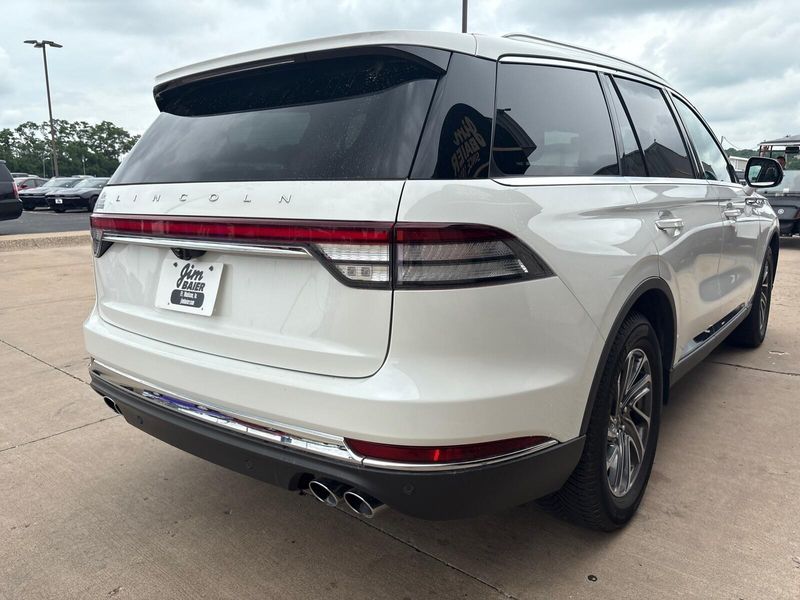 2021 Lincoln Aviator StandardImage 10