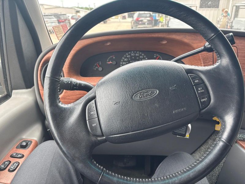 Used 1999 Ford E-150 RecreationalImage 9