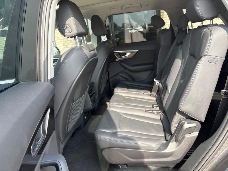 Used 2024 Audi Q7 Premium PlusImage 4