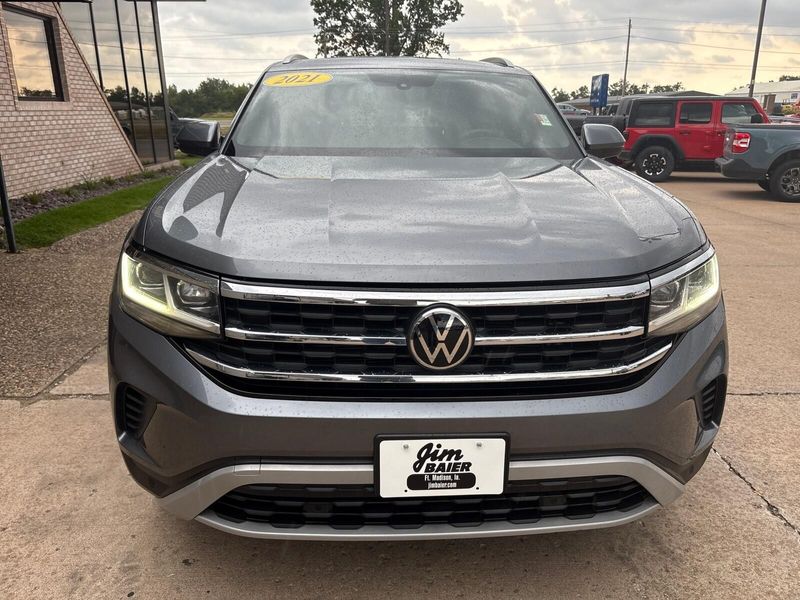 Used 2021 Volkswagen Atlas Cross Sport 3.6L V6 SE w/TechnologyImage 6