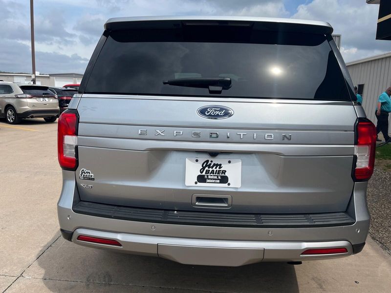 2022 Ford Expedition XLTImage 11