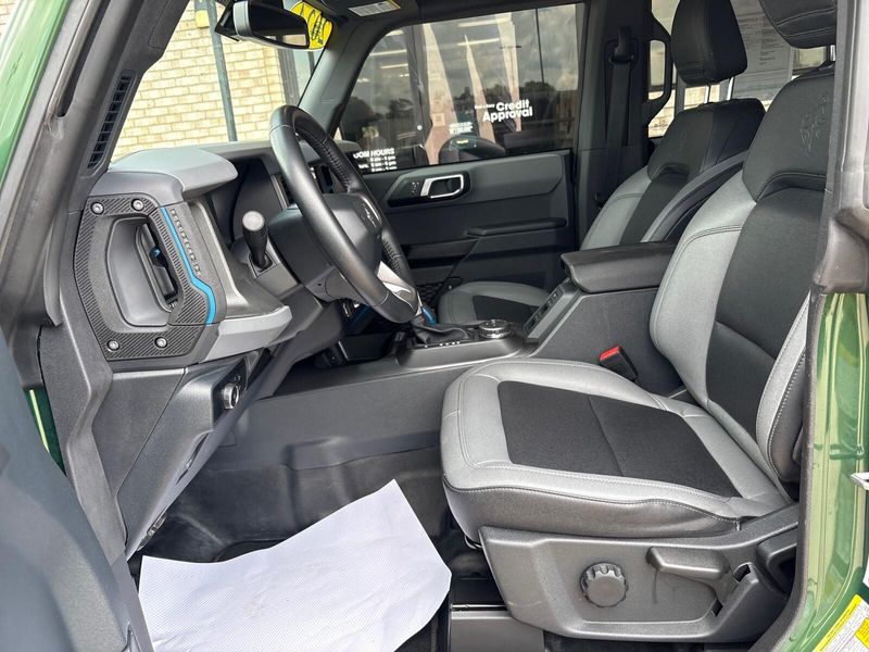 Used 2024 Ford Bronco Black DiamondImage 3