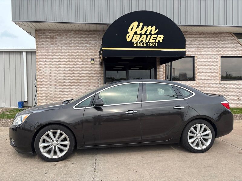 2012 Buick Verano Leather GroupImage 2