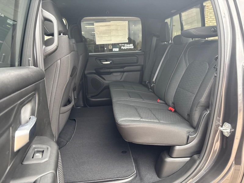 New 2026 RAM 1500 Express Crew Cab 4x4 5