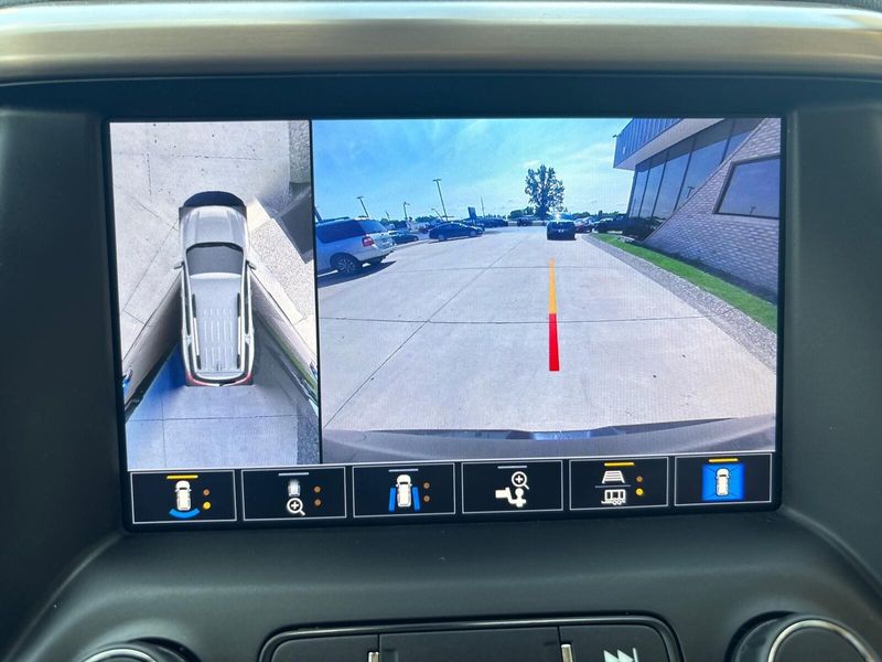 Used 2023 GMC Acadia DenaliImage 24